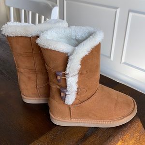 Old Navy Toddler Faux Suede Toggle Boots